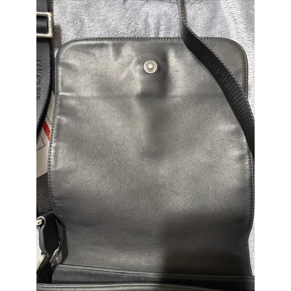 MCM Crossbody Leather Black Messenger Handbag Unisex - Picture 11 of 16